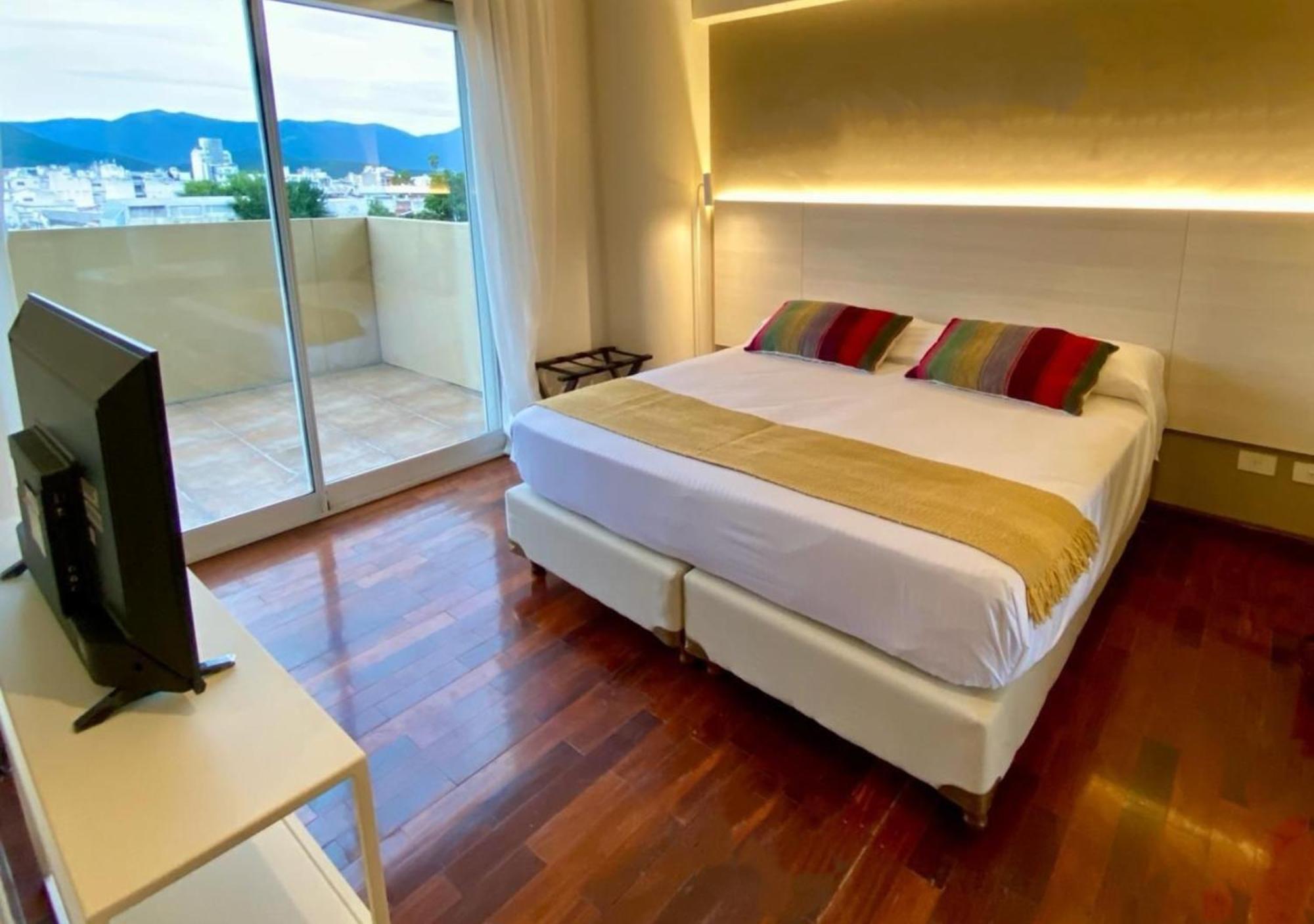 Roomie Salta By Dot Suites الغرفة الصورة
